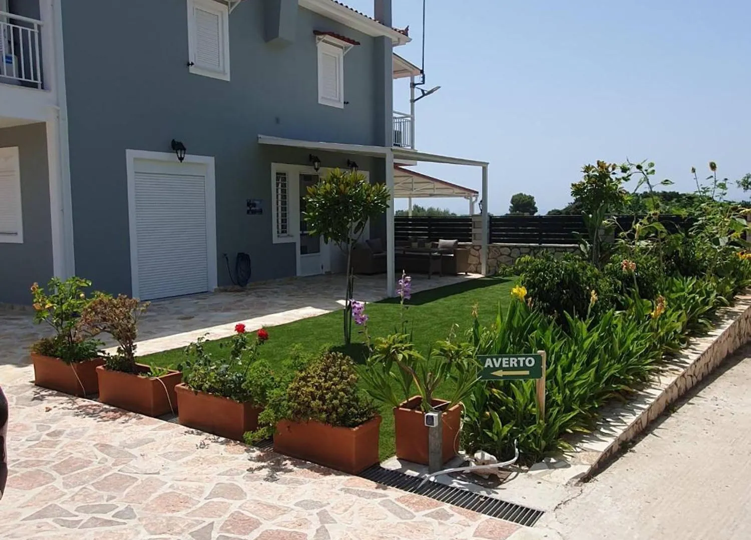 Dendra Apartments At Skala Poros