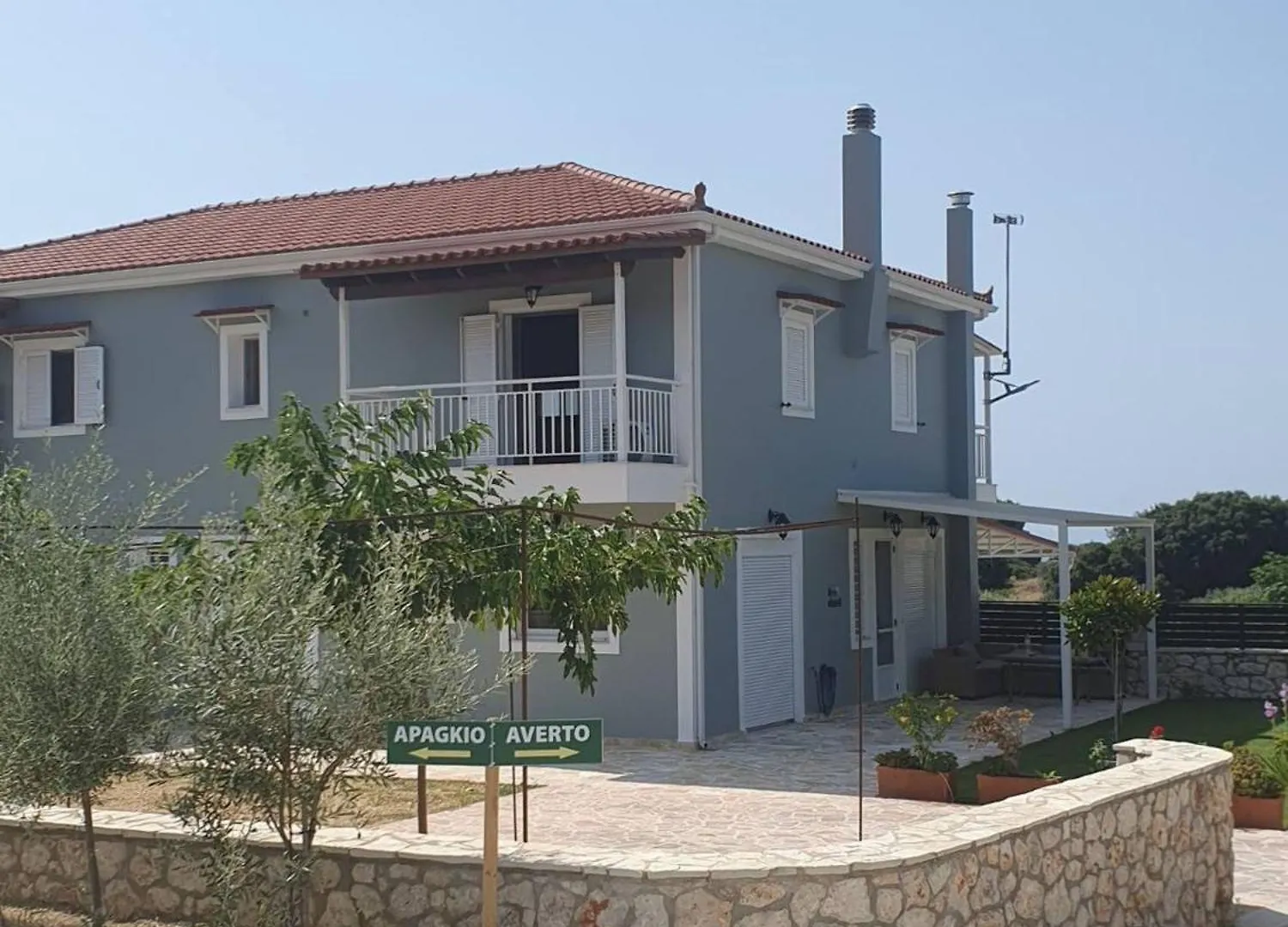 Dendra Apartments At Skala Poros