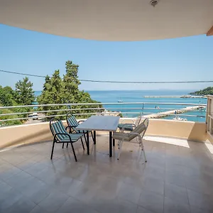 Apartment Harbour View - Oceanis, Poros (Kefalonia)