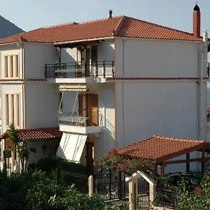 Apartment Makis &, Poros (Kefalonia)